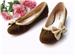 Very nice pumps from taiwan! Velvet material. Size 23.5 but in my opinion it fits a size 35 or 36 (size 5 or 6) better! No box

http://sg.auctions.yahoo.com/sg/i::270668534
